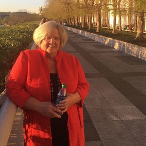 Meet your Posher, Linda